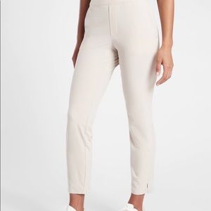 Athleta Ankle Pants w/ Pockets (size 4)